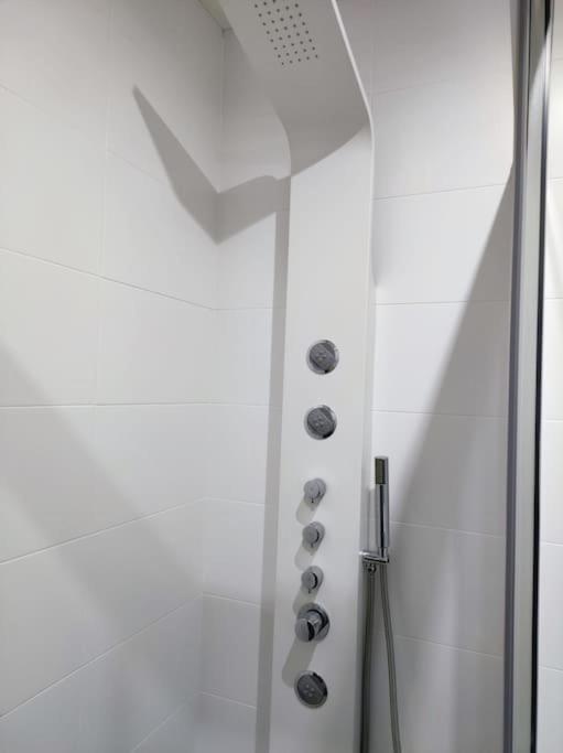 Luminoso Apartamento Con Garaje En El Centro Малага Екстериор снимка